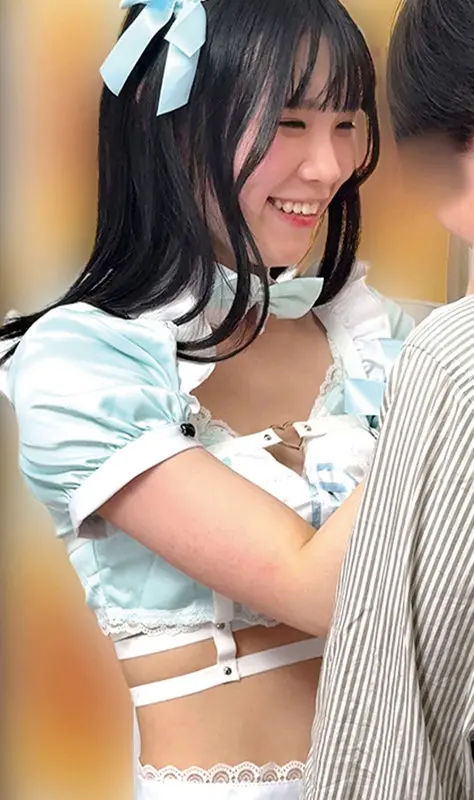 櫻ももな｜自然な表情が印象的な場面-3